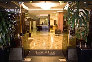 Property entrance - Carillon Plaza Hotel (São Paulo)