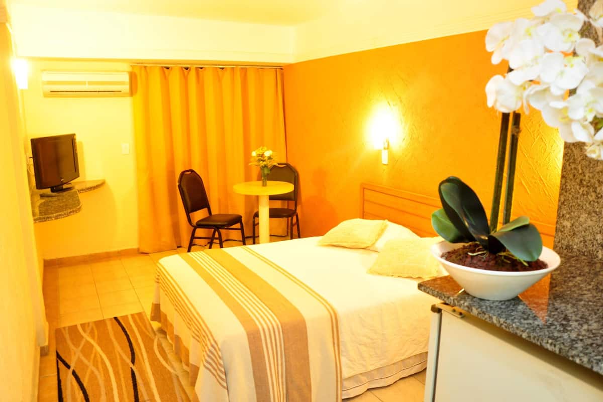 Minibar, kostenloses WLAN, Bettwäsche