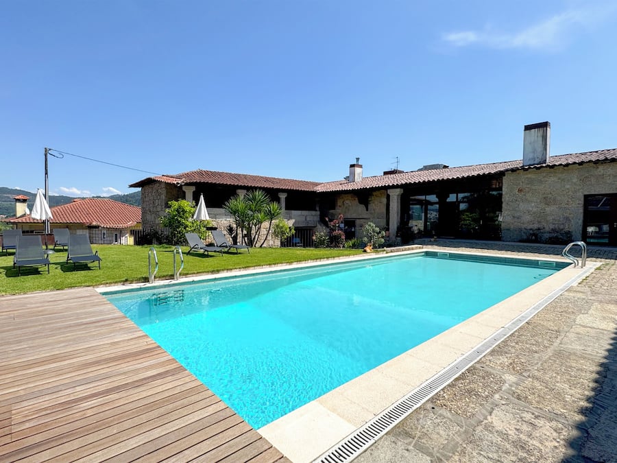 Fachada da propriedade