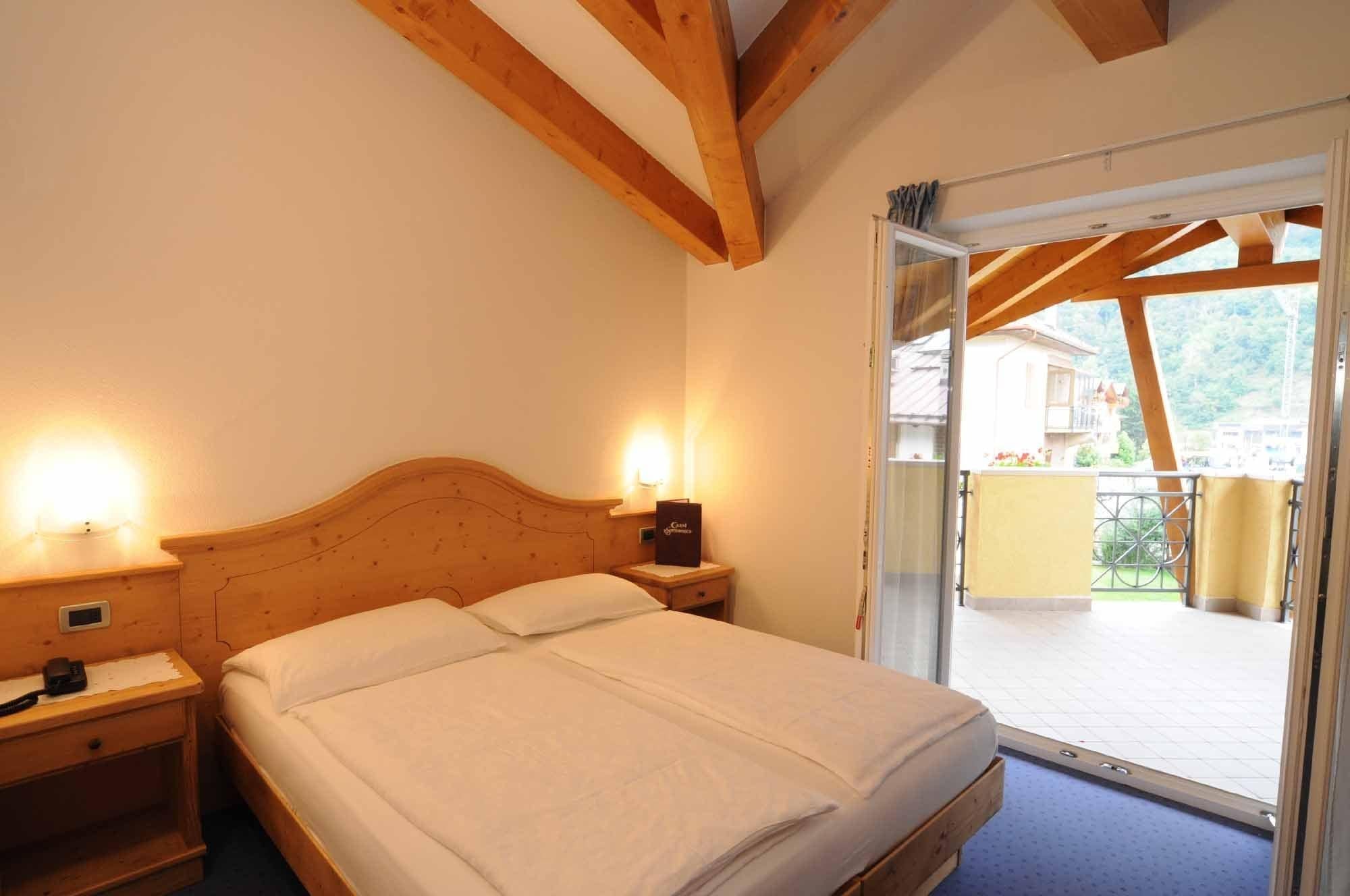 down duvets, minibar, in-room safe, desk