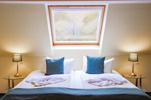 Perhehuoneisto, 1 makuuhuone, näköala puistoon | Allergiatestatut vuodevaatteet, yksilöllisesti sisustettu