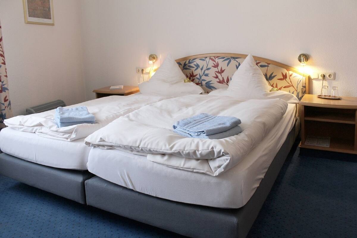 Premium bedding, desk, blackout drapes, rollaway beds (surcharge)