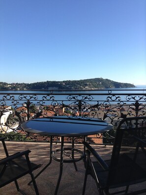 Double Room, Terrace, Sea View | 1 bedroom, in-room safe, desk, soundproofing