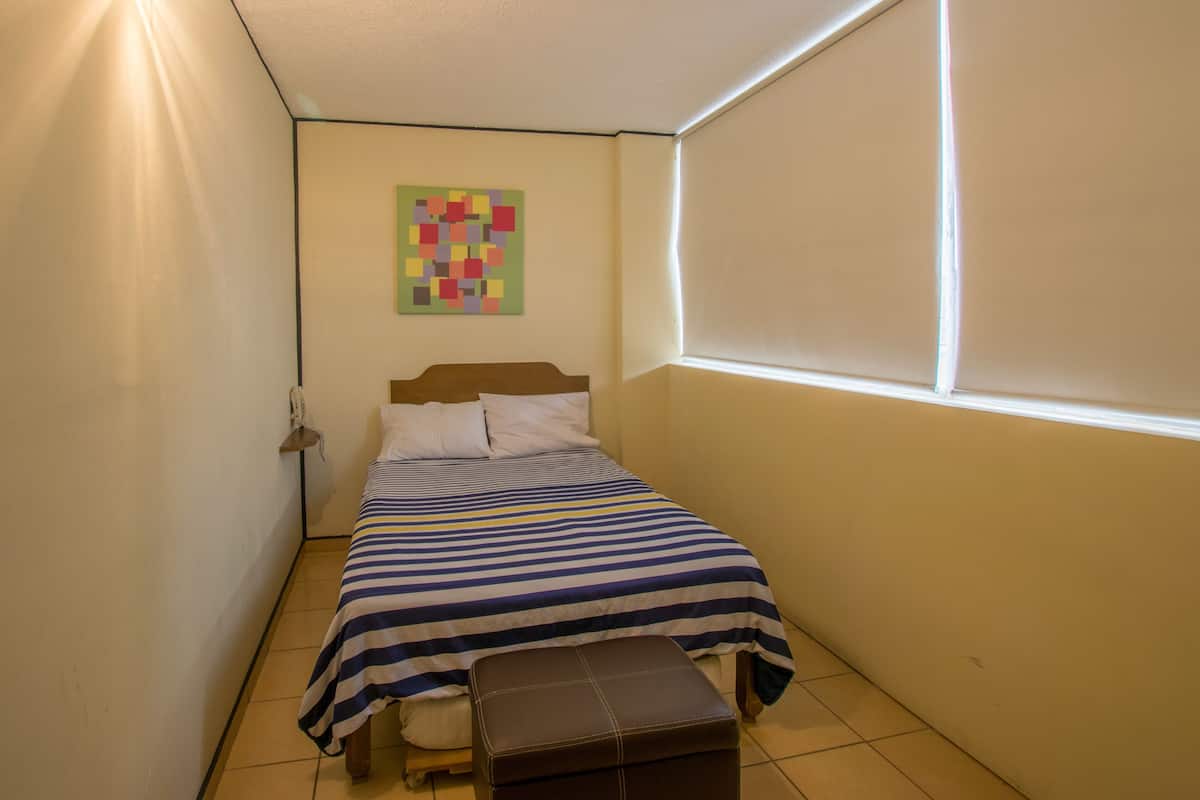Basic Triple Room | Desk, blackout curtains, free WiFi