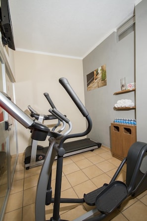 Fitness facility - Hotel Mateos 1215 (León)