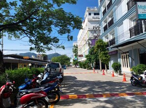 Free self-parking