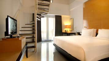 Family Room, 1 King Bed (Premier)