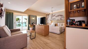 Een minibar, een kluis op de kamer, verduisterende gordijnen