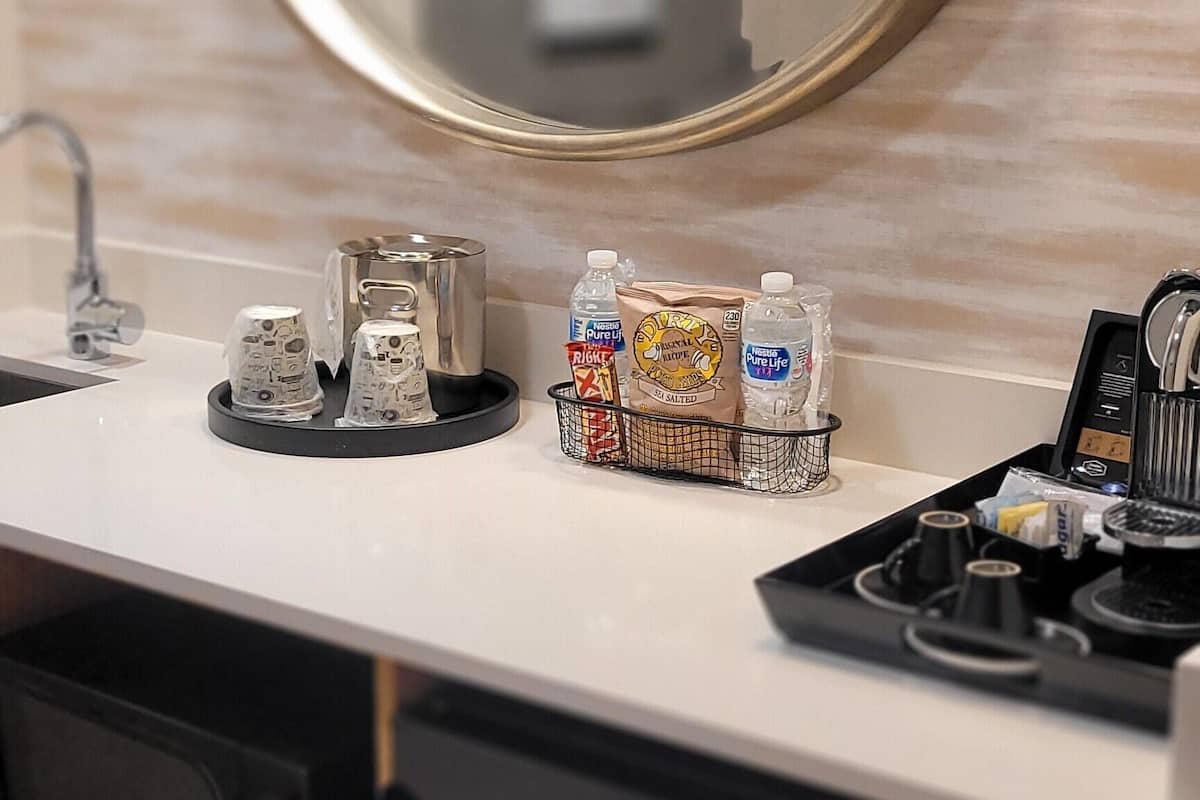 39-inch led tv with satellite channels, tv