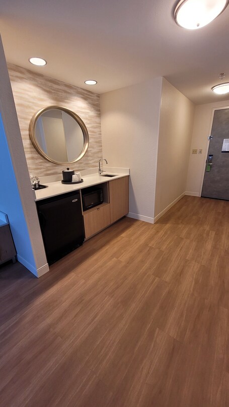 Hampton Inn Suites Miami Brickell Downtown - Image 57