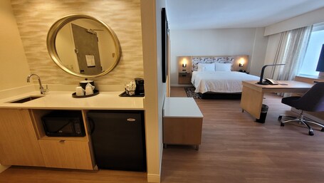Hampton Inn Suites Miami Brickell Downtown - Image 5