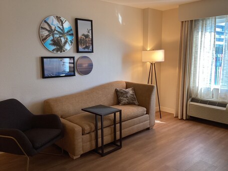 Hampton Inn Suites Miami Brickell Downtown - Image 21