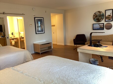 Hampton Inn Suites Miami Brickell Downtown - Image 93