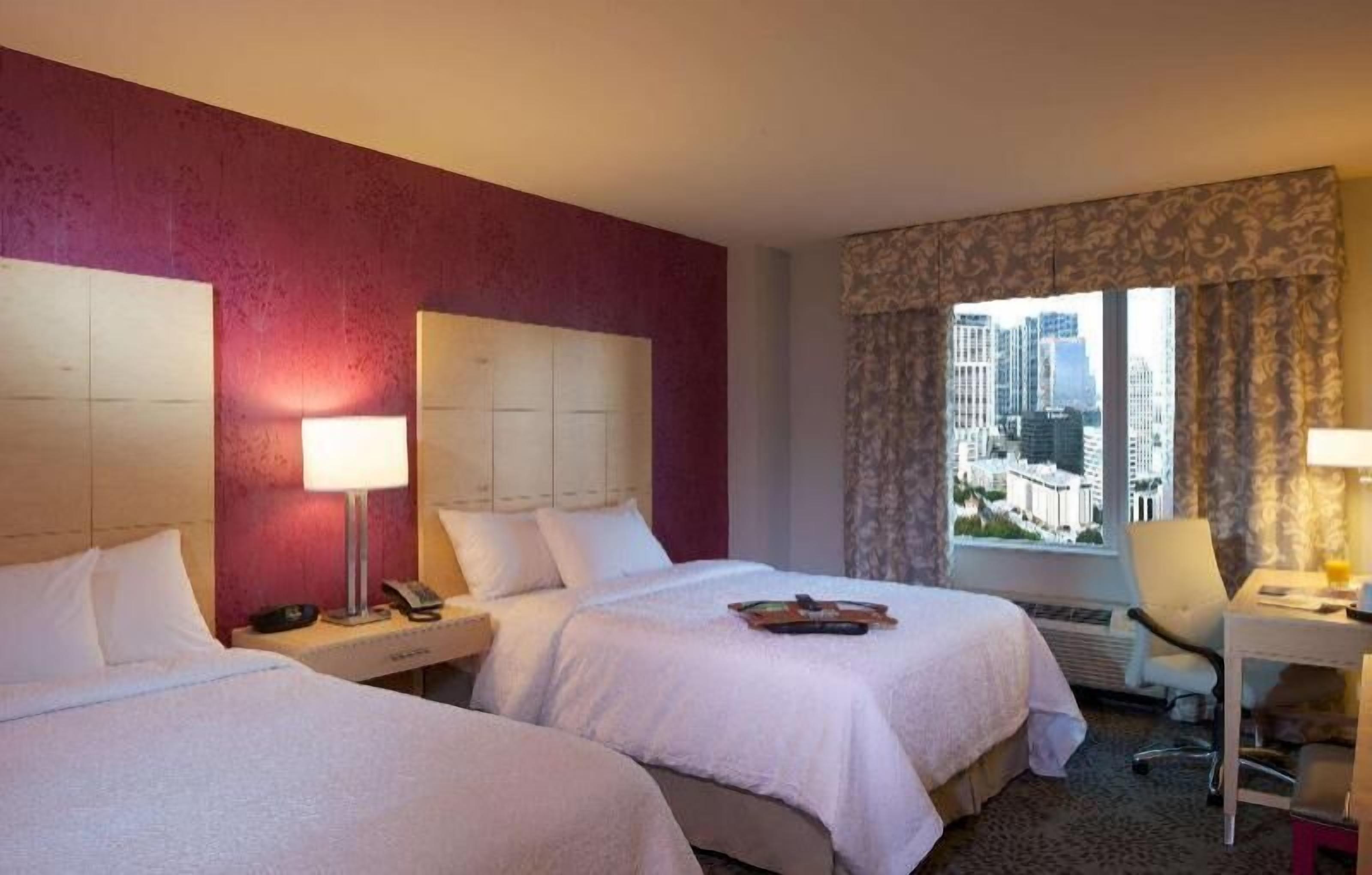 Hypo-allergenic bedding, in-room safe, desk, blackout curtains