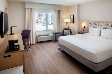 Hampton Inn Suites Miami Brickell Downtown - Image 73