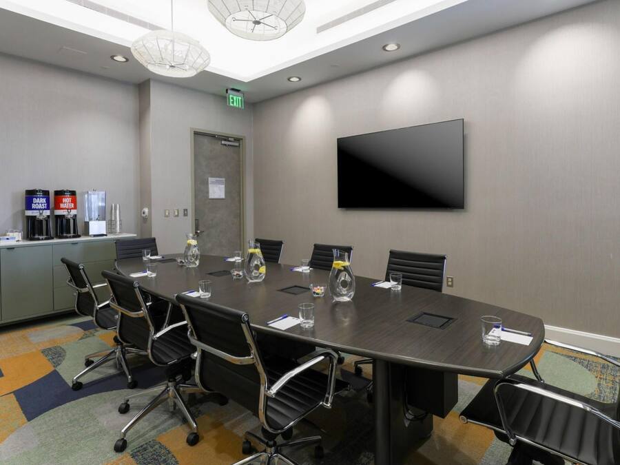 Meeting facility