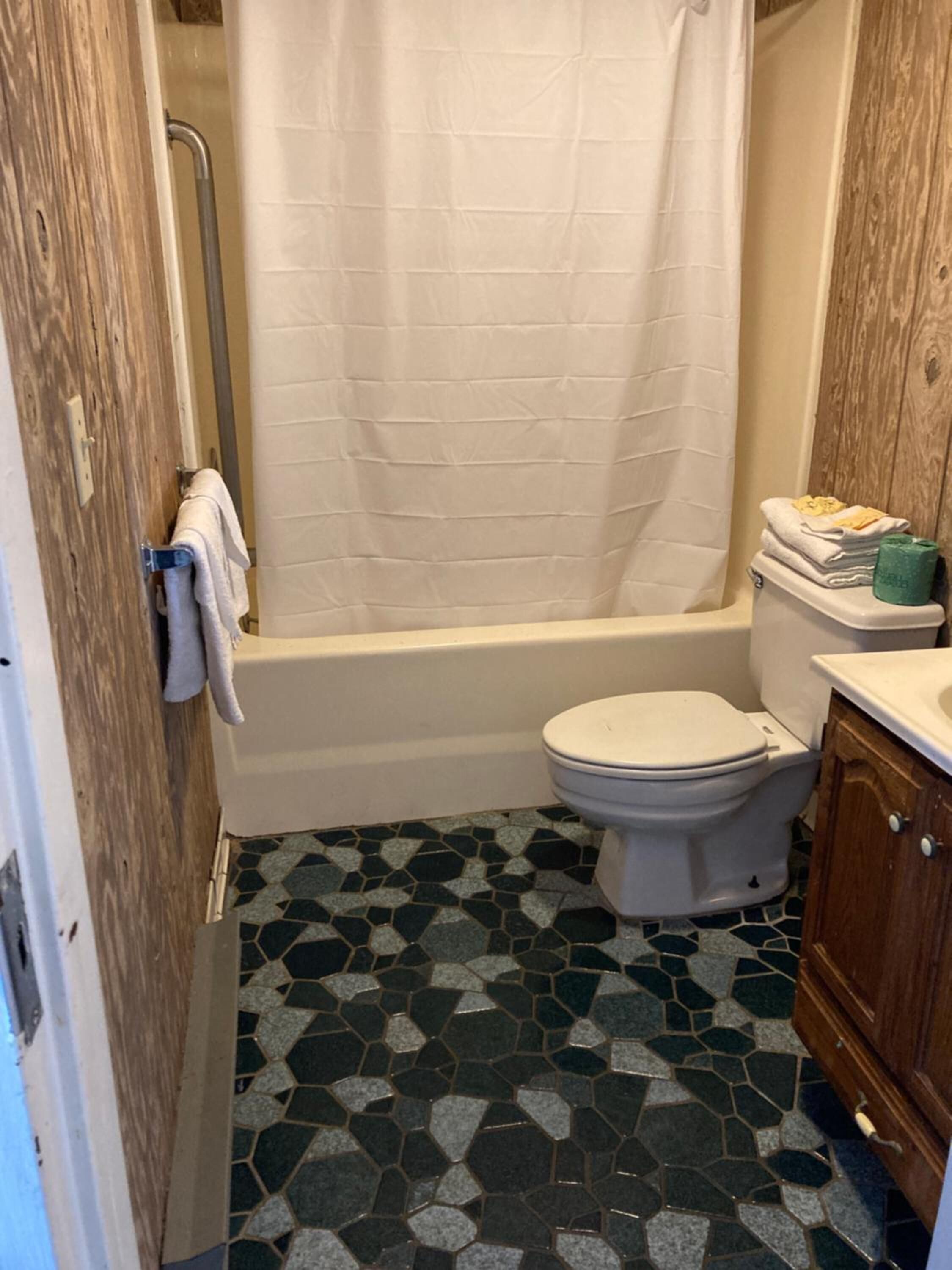 무료 세면용품, 헤어드라이어