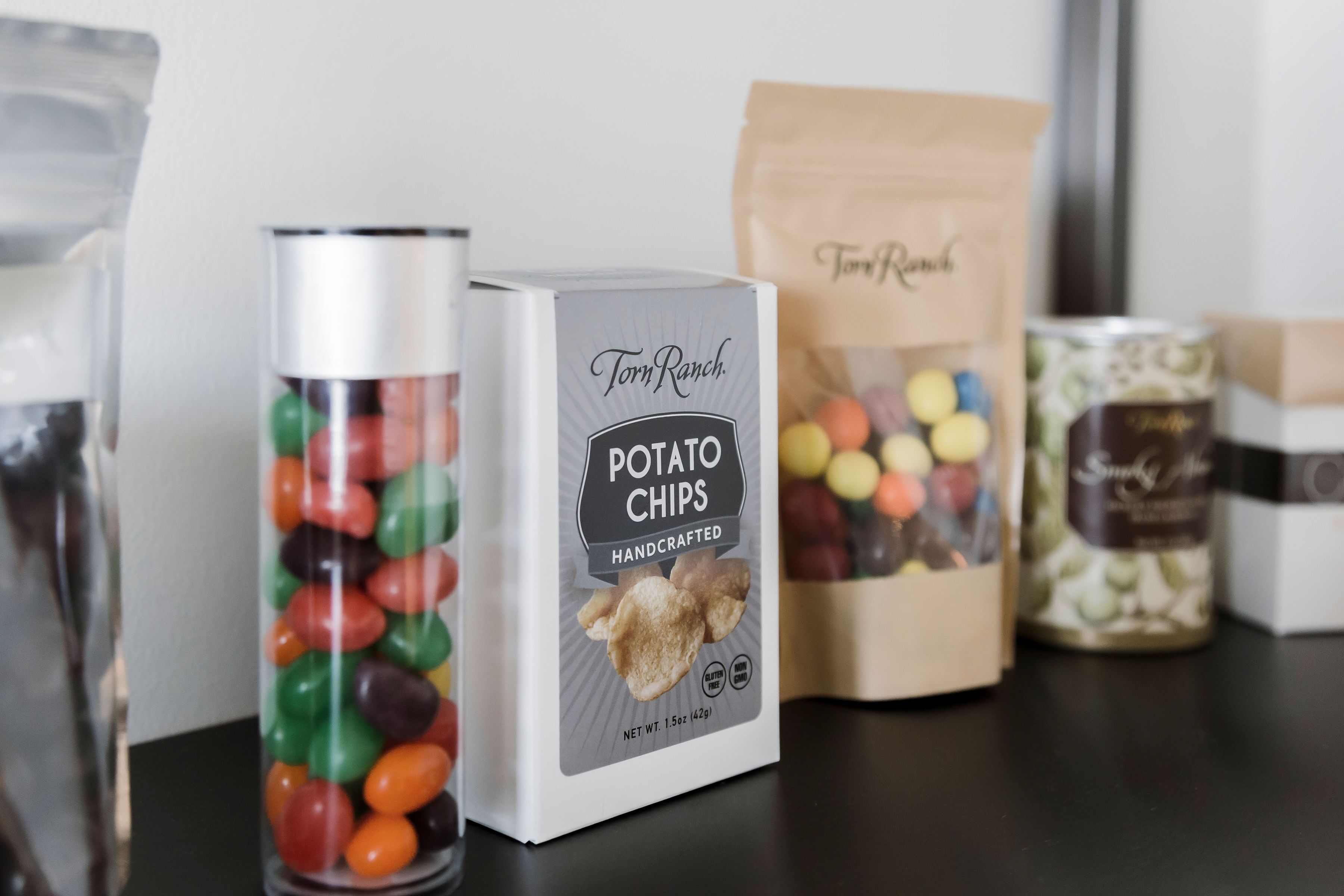 classic room, 1 king bed, city view | room amenity