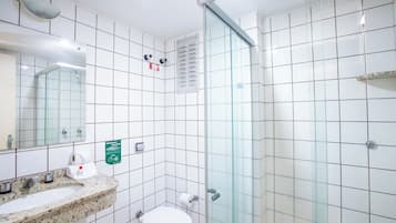 Standard Double Room, 1 Double Bed | Bathroom