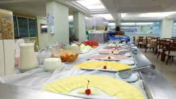 S'hi serveixen esmorzars i sopars