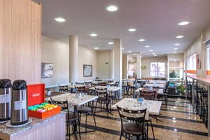 Se sirven almuerzos y cenas