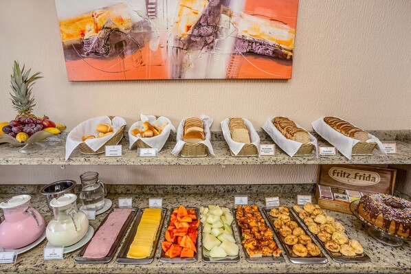 Petit déjeuner buffet compris tous les jours