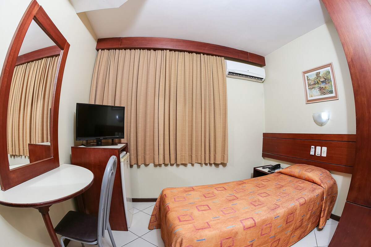 Minibar, wifi gratis, ropa de cama