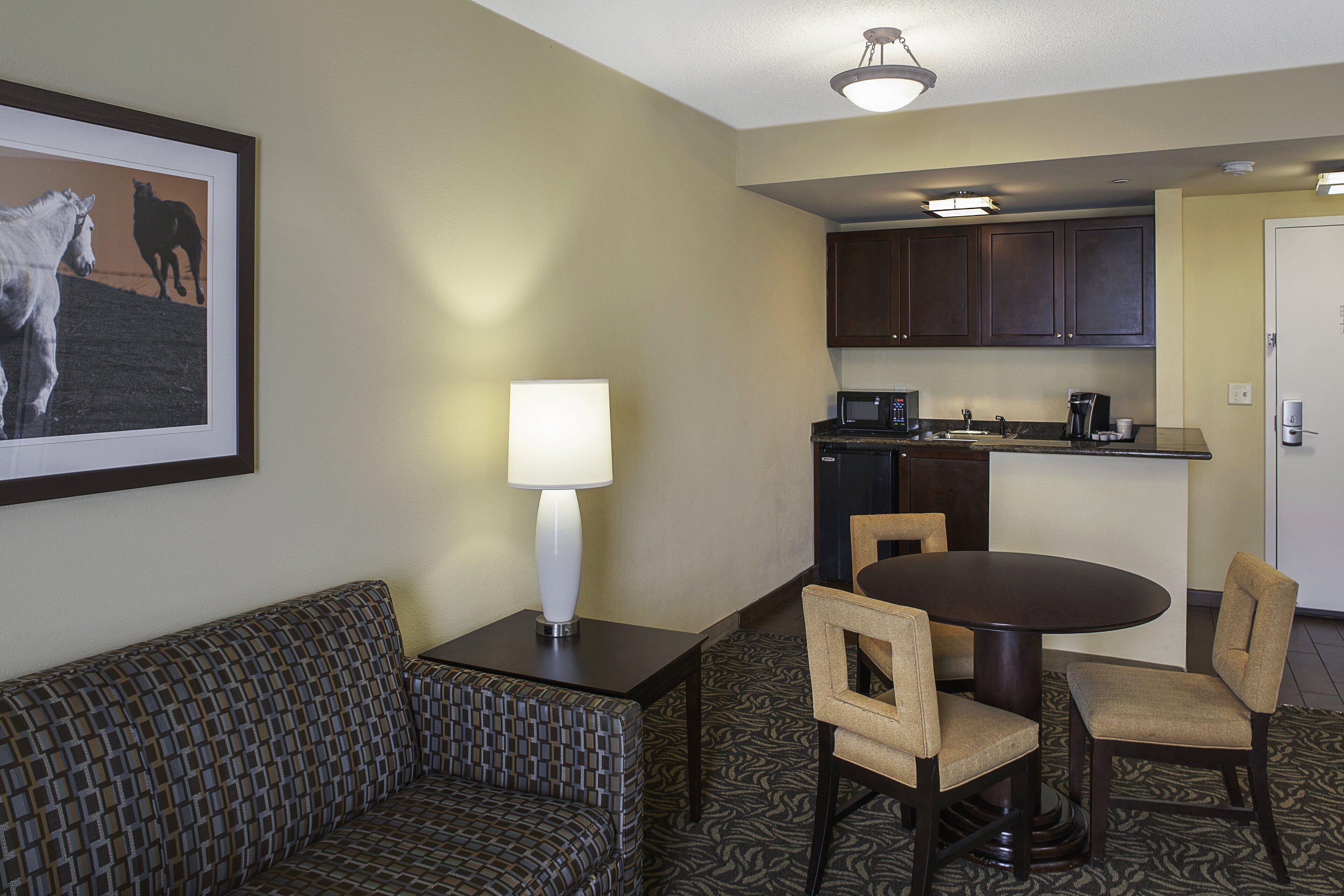 suite, 1 king bed | 1 bedroom, desk, laptop workspace, blackout curtains