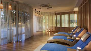 Sauna, dampbad, tyrkisk bad/hammam, manicure og pedicure