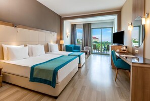 1 bedroom, free minibar, desk, laptop workspace