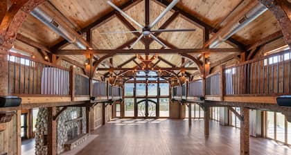 Yellowstone Valley Lodge, an Ascend Collection Hotel