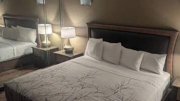 Blackout drapes, free WiFi, bed sheets