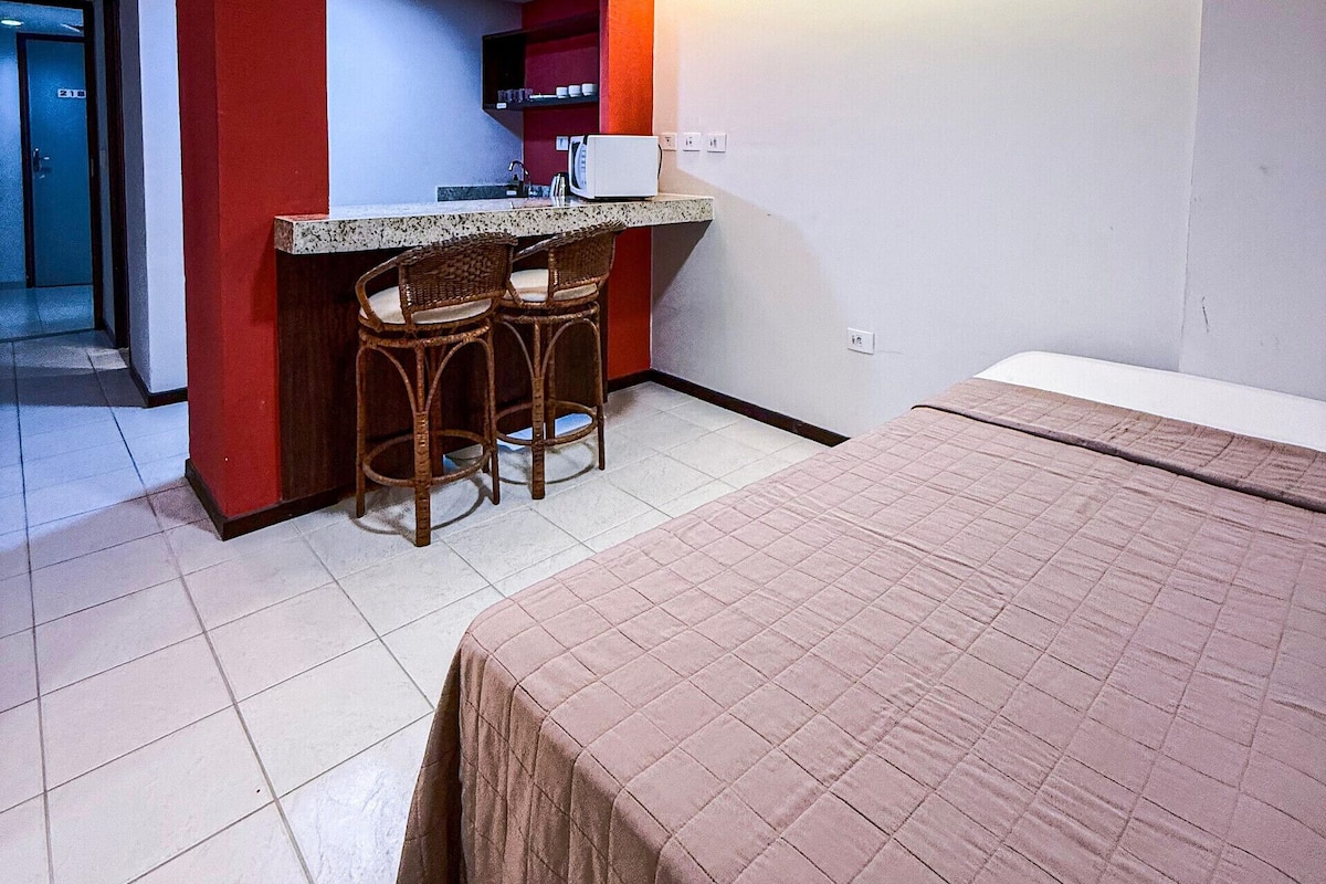 Minibar, soundproofing, WiFi (free), bed sheets