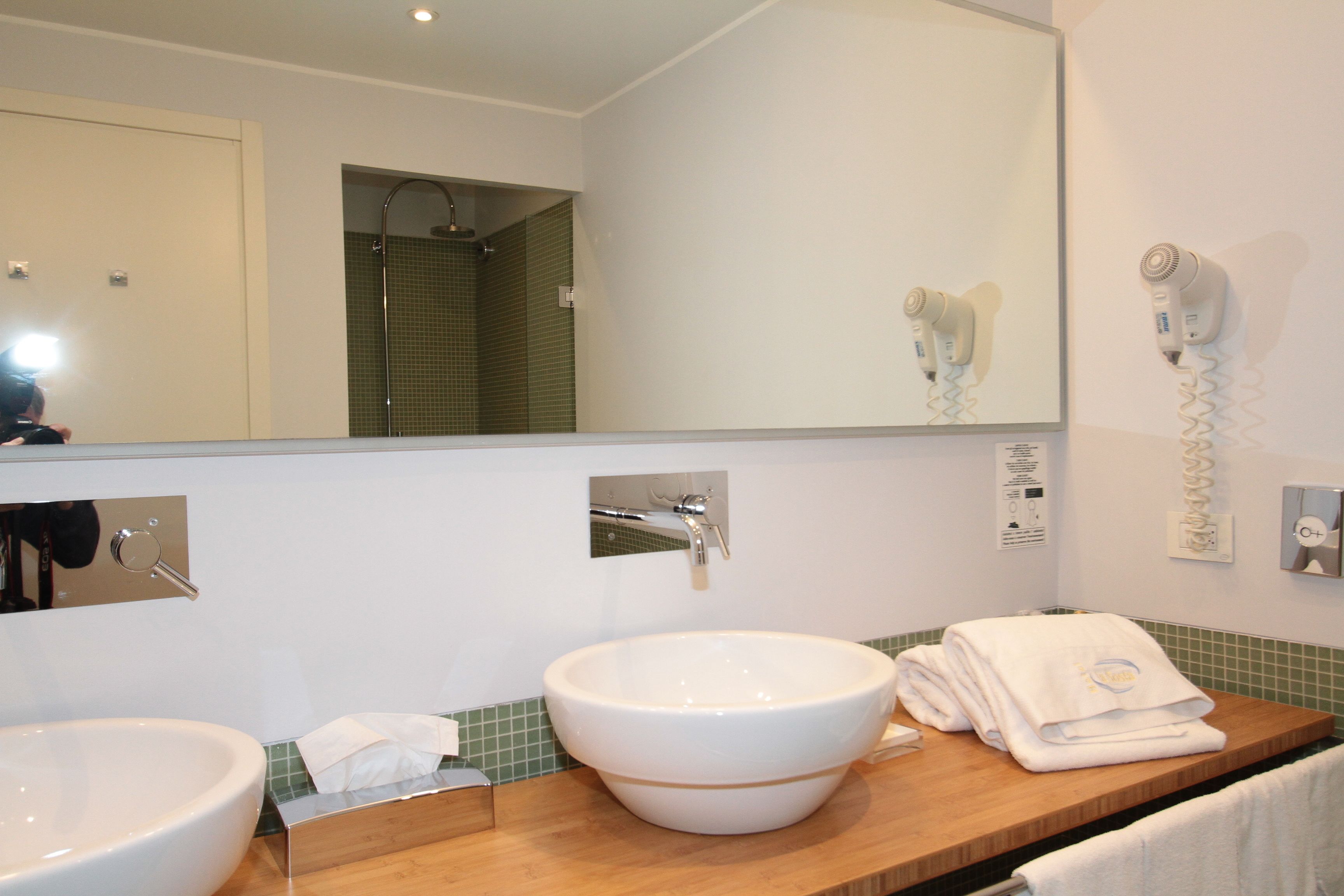luxury suite, river view | bathroom | rainfall showerhead, free toiletries, hair dryer, bathrobes
