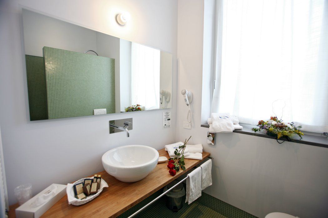 rainfall showerhead, free toiletries, hair dryer, bathrobes