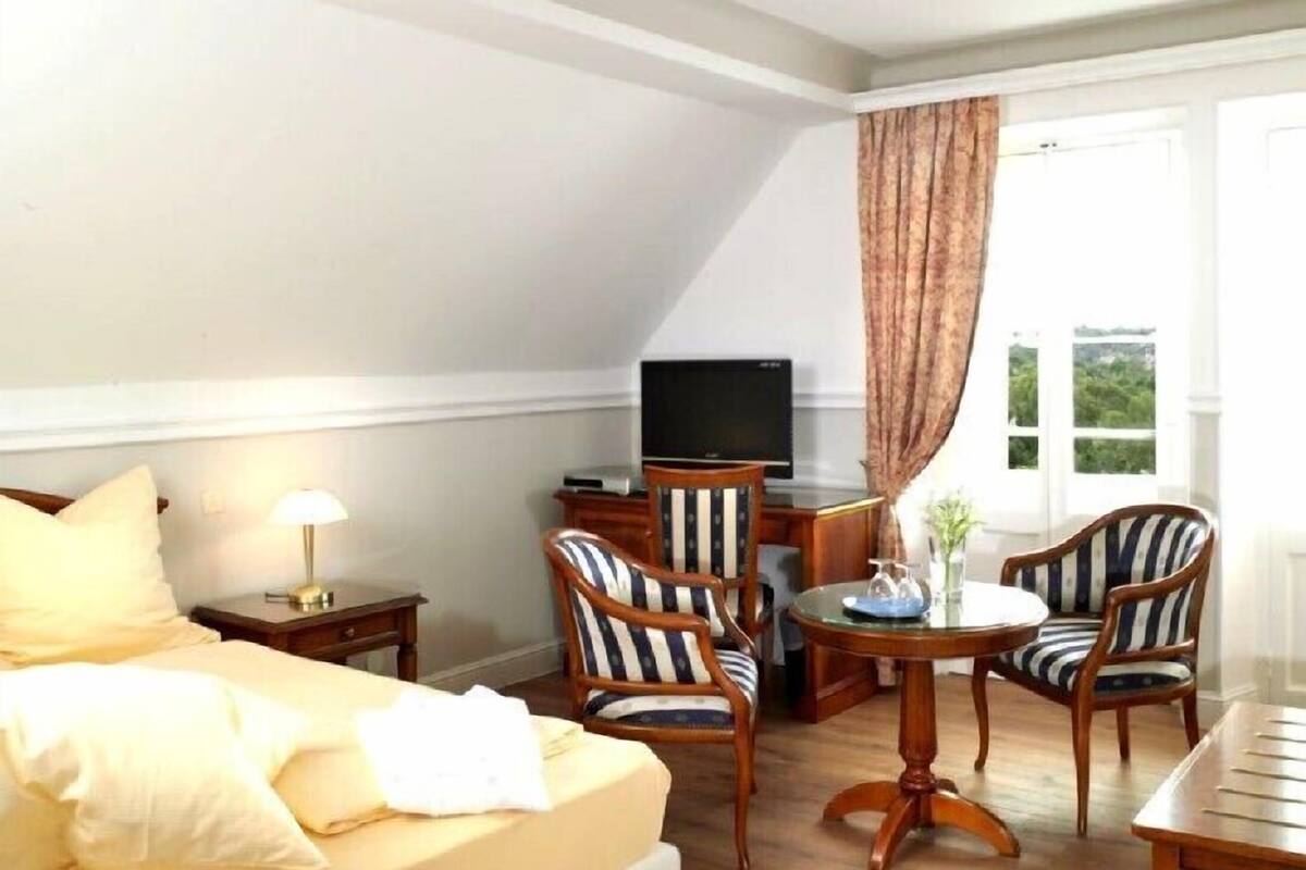 Minibar, in-room safe, individually furnished, blackout curtains