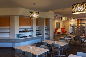 Kontinental frokost hver dag (EUR 5 per person)