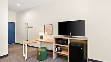 Room, 1 King Bed with Sofa bed
