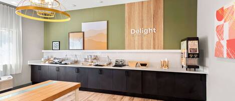 Free daily continental breakfast