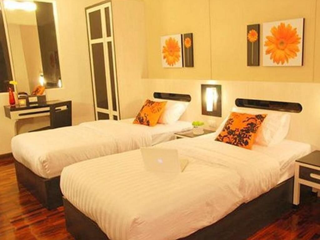 Minibar, in-room safe, desk, rollaway beds