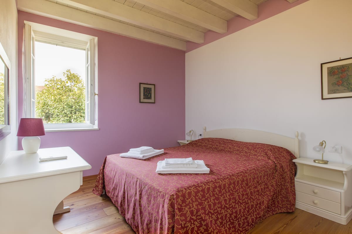 Apartamento exclusivo, 2 habitaciones (Master) | 1 dormitorio y ropa de cama de alta calidad