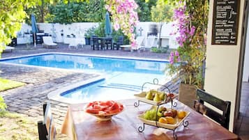 Outdoor pool, sun loungers