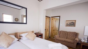 Room - Camdeboo Cottages (Graaff-Reinet)
