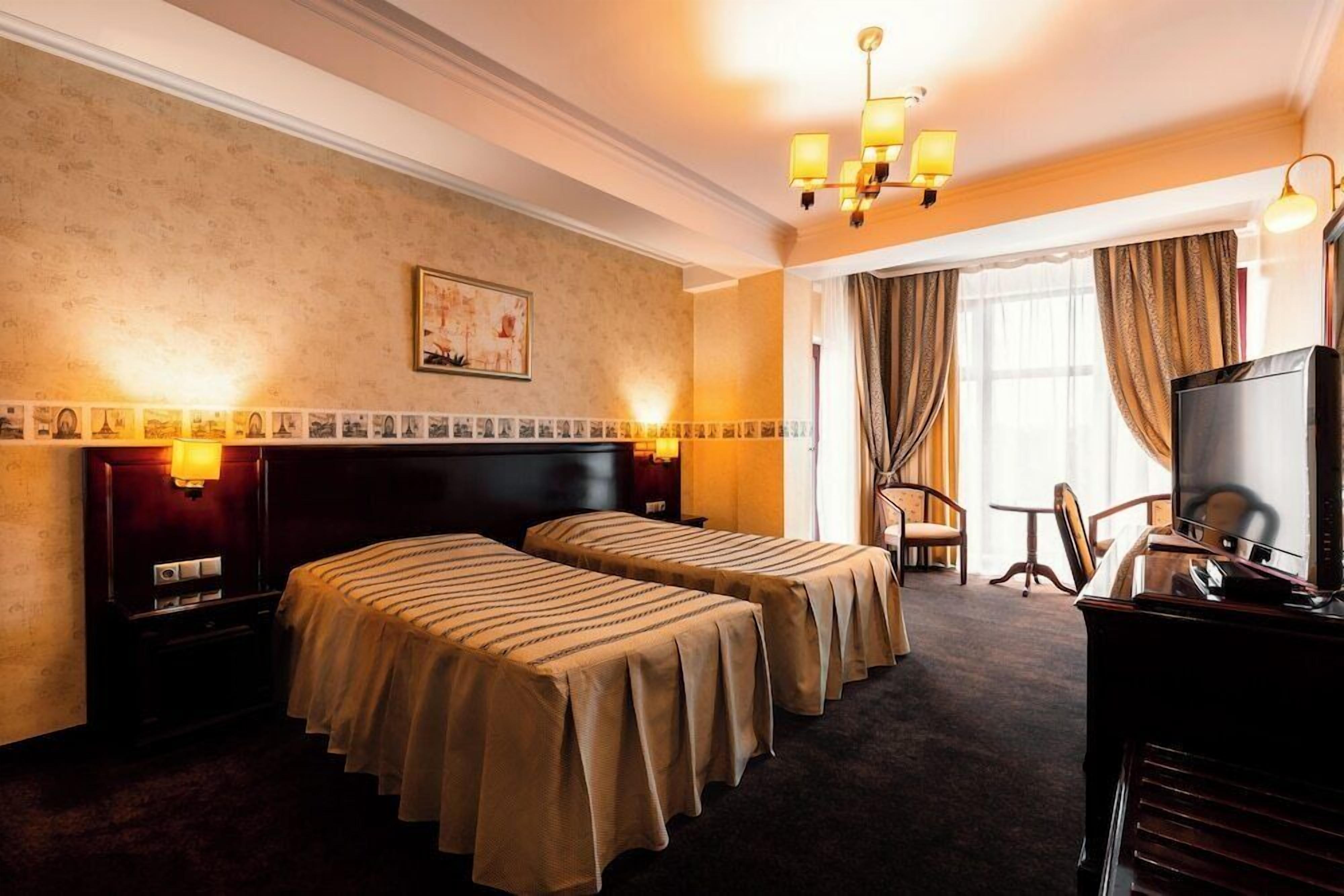 Select Comfort beds, minibar, in-room safe, desk
