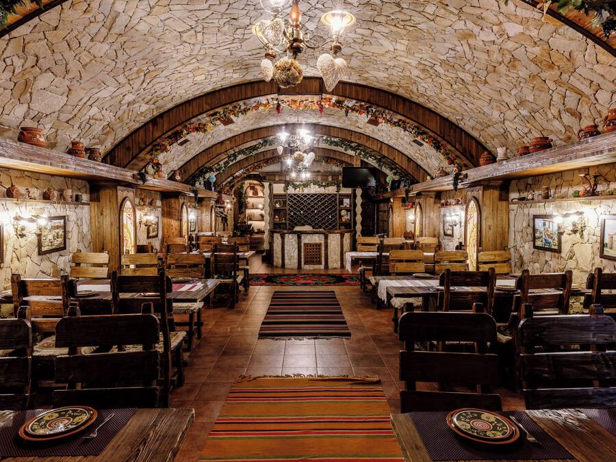 2 Restaurants, Frühstück, Mittagessen, Abendessen, Fusionsküche