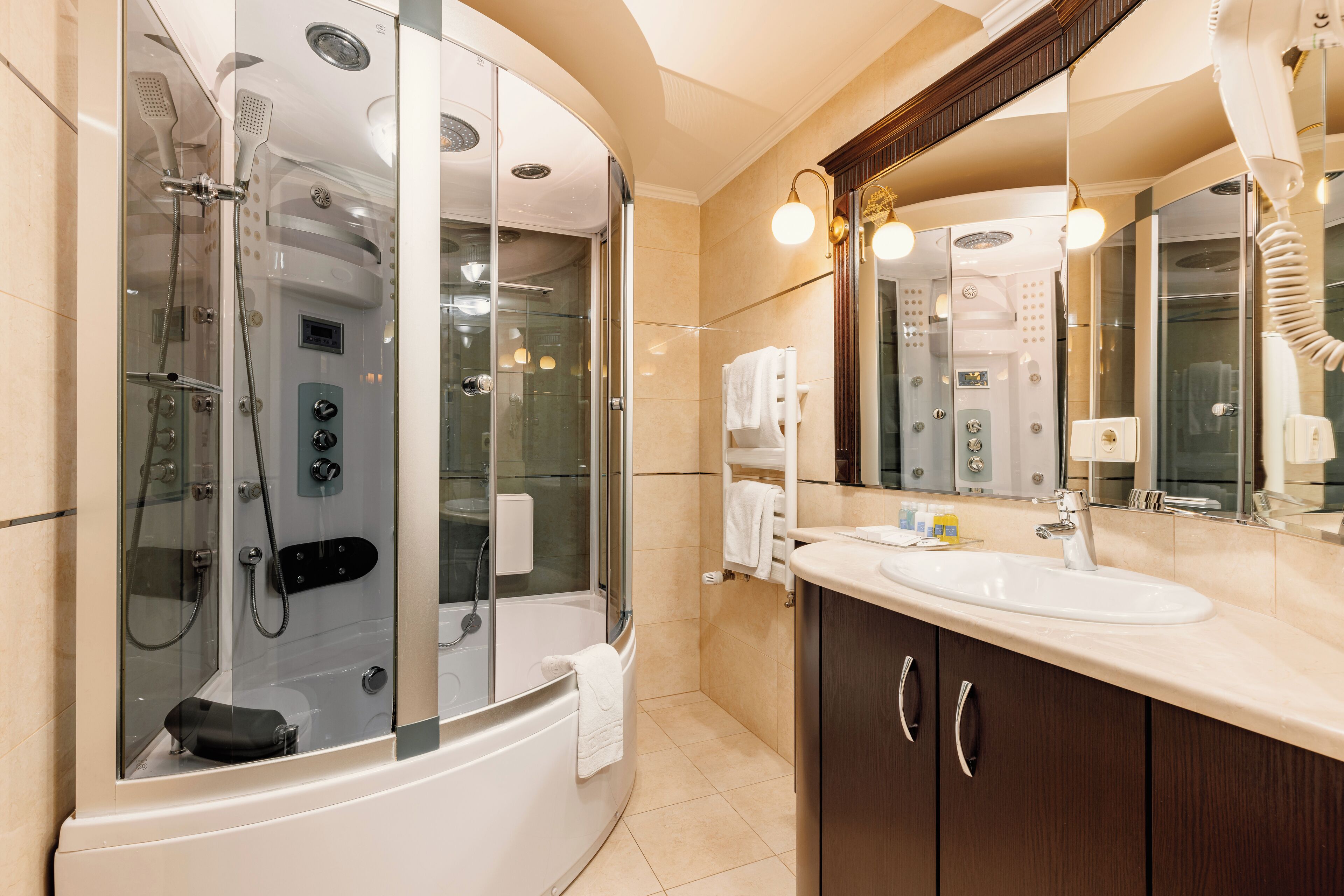 shower, free toiletries, hair dryer, slippers