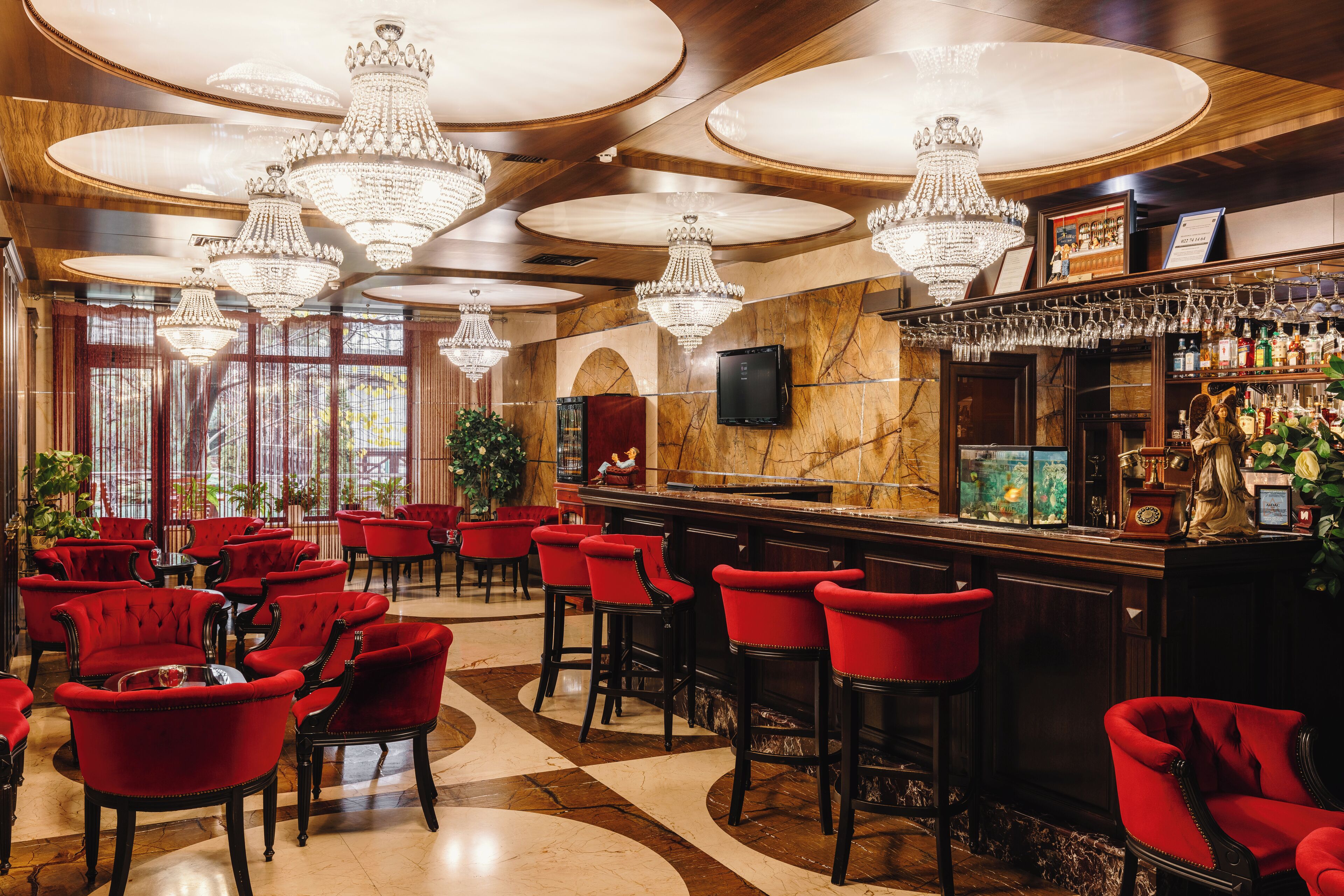 Photo - President Hotel