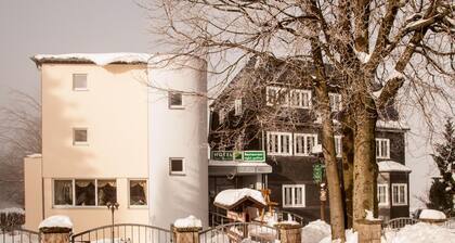 Hotel Haus Oberland