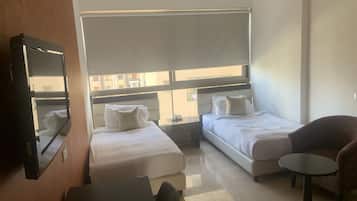 Standard Studio | In-room safe, desk, laptop workspace, blackout curtains