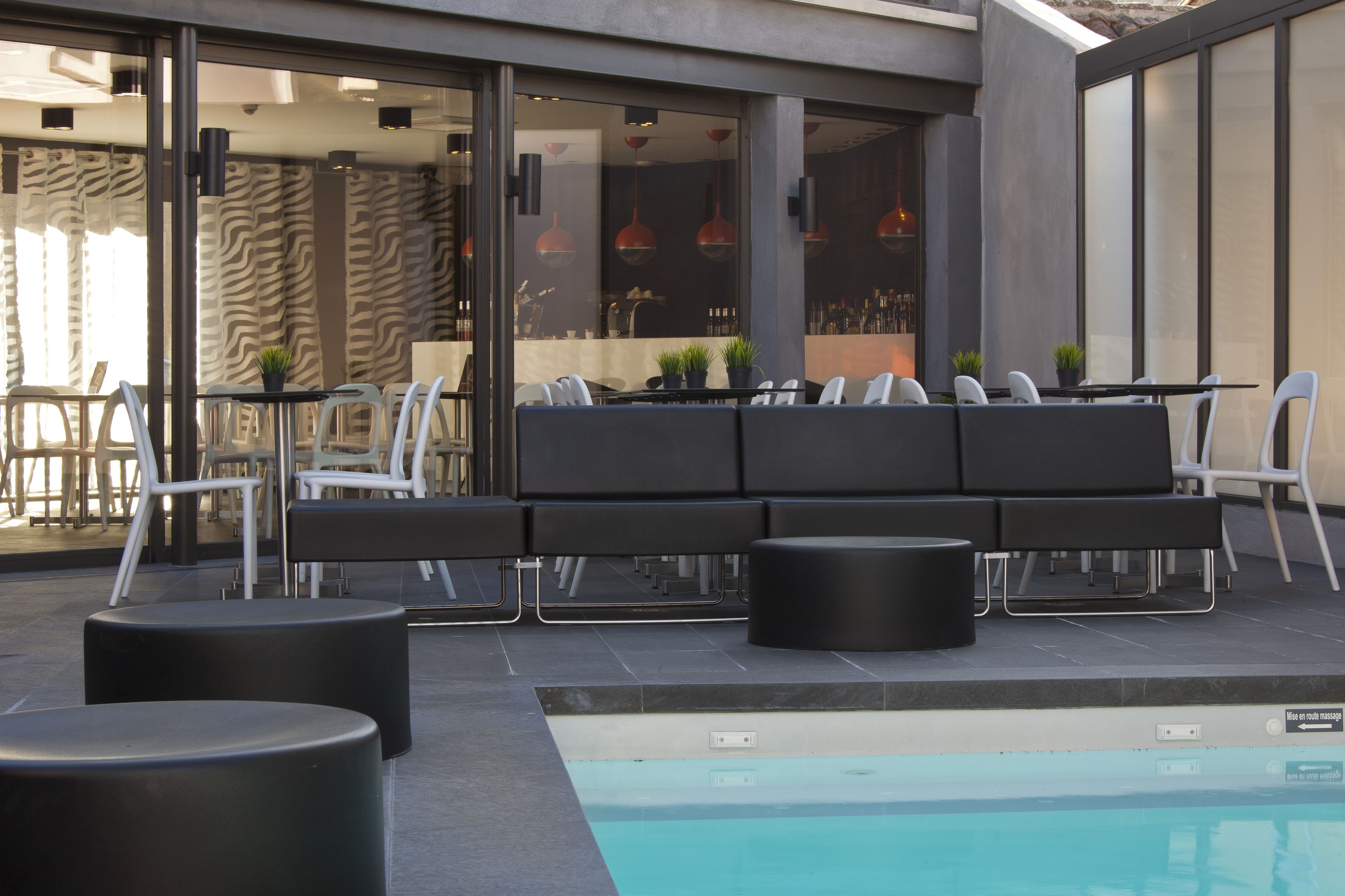 seasonal outdoor pool, open 10:00 am to 8:00 pm, pool loungers